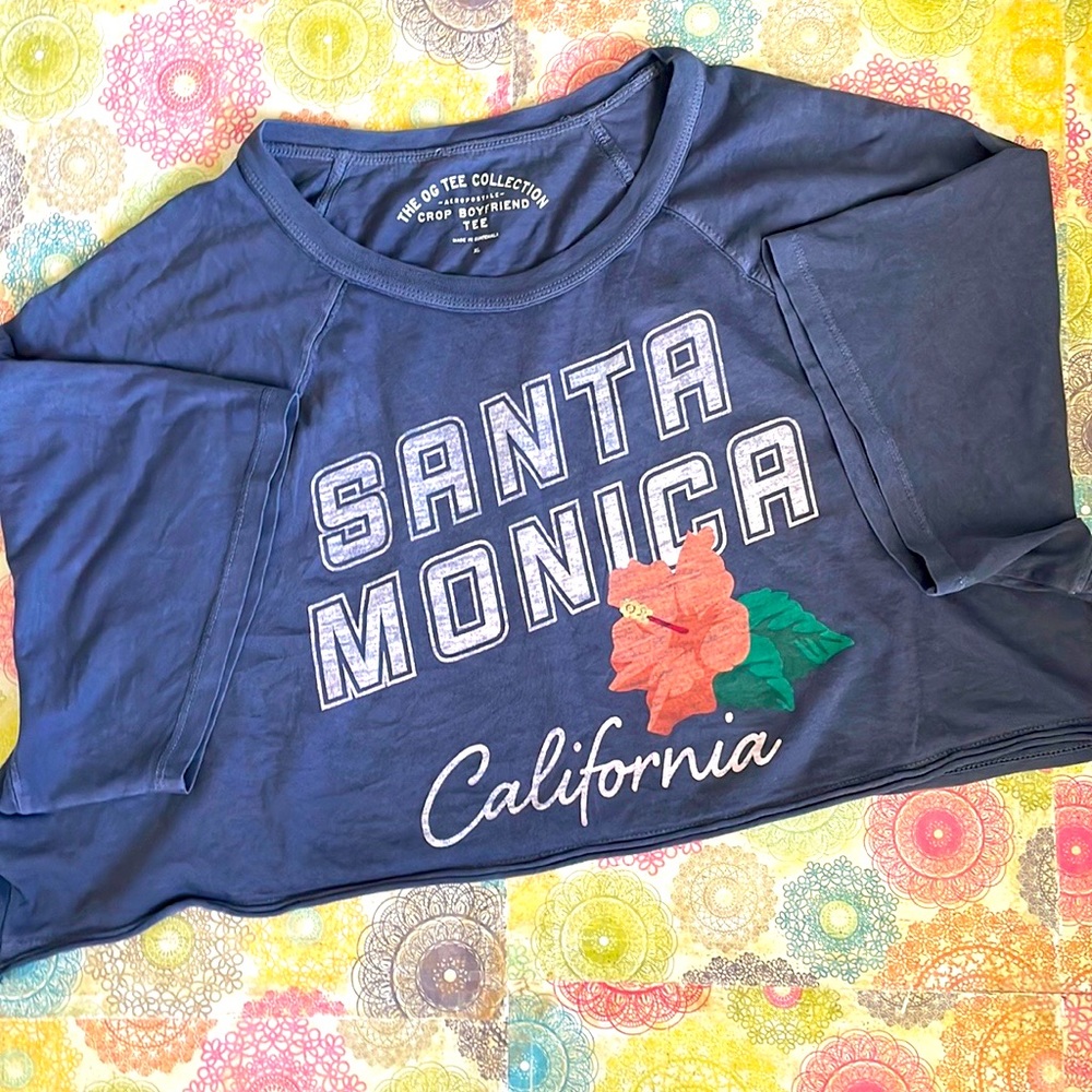 Aeropostale Cropped Boyfriend Tee -NWOT